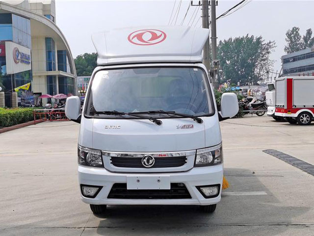 東風(fēng)途逸小型國(guó)六掃路車(chē)圖片2