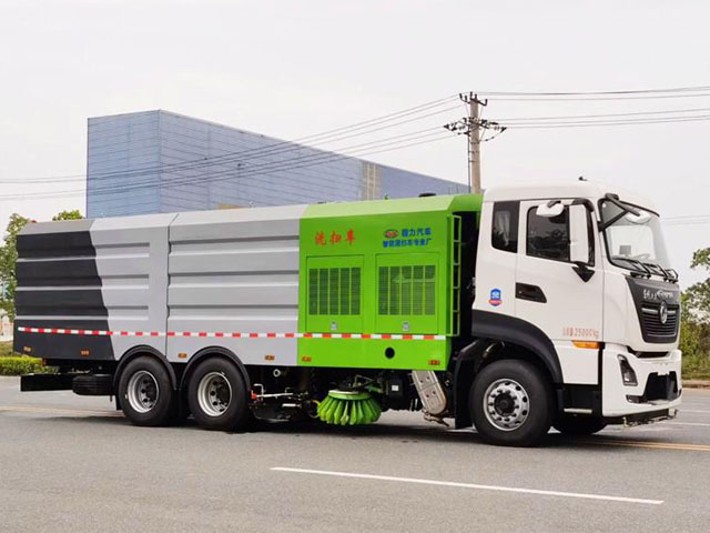 東風(fēng)天龍國(guó)六后雙橋洗掃車圖片2