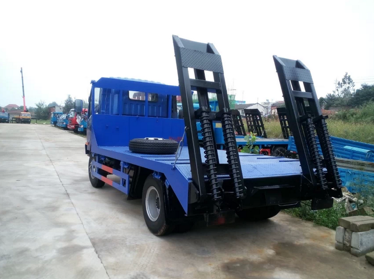 重汽王牌平板運輸車（藍(lán)牌）