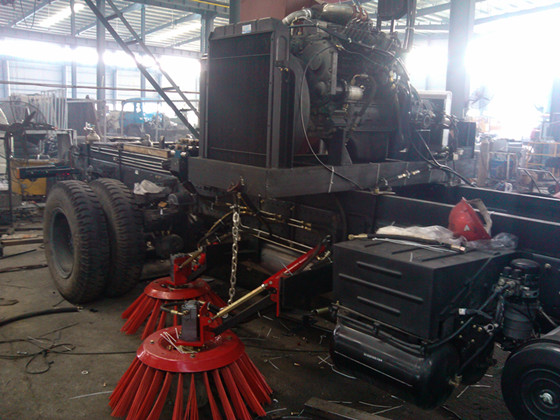 4方掃路車 4方掃路車