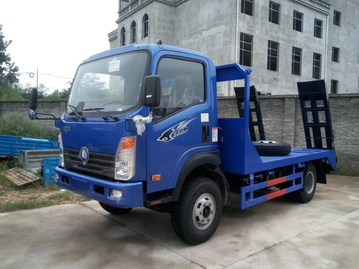 重汽王牌平板運輸車（藍(lán)牌）