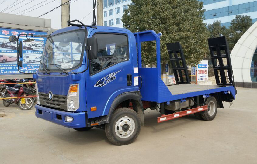 重汽王牌平板運輸車（藍(lán)牌）